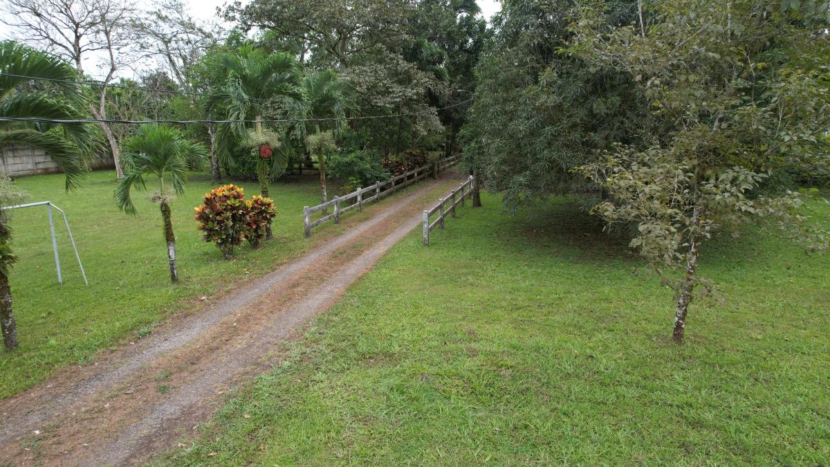 Quinta con Vista al Volcán en La Fortuna: Ideal para Airbnb