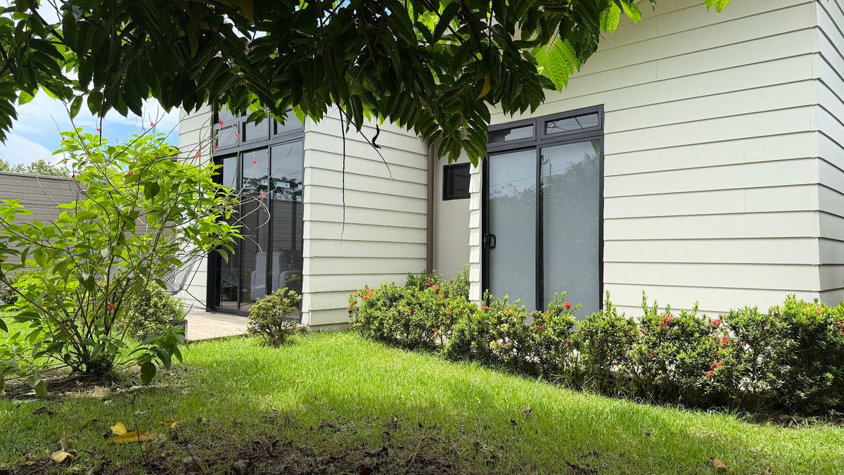 Casa Vacacional con Piscina en Los Ángeles de La Fortuna: Inversión