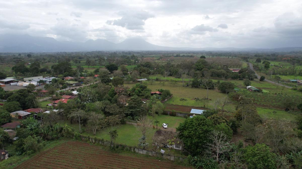 Quinta con Vista al Volcán en La Fortuna: Ideal para Airbnb