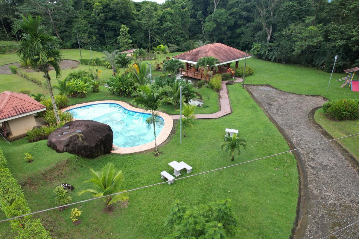Turnkey Rustic Cabin in  Condominium, La Fortuna: Airbnb