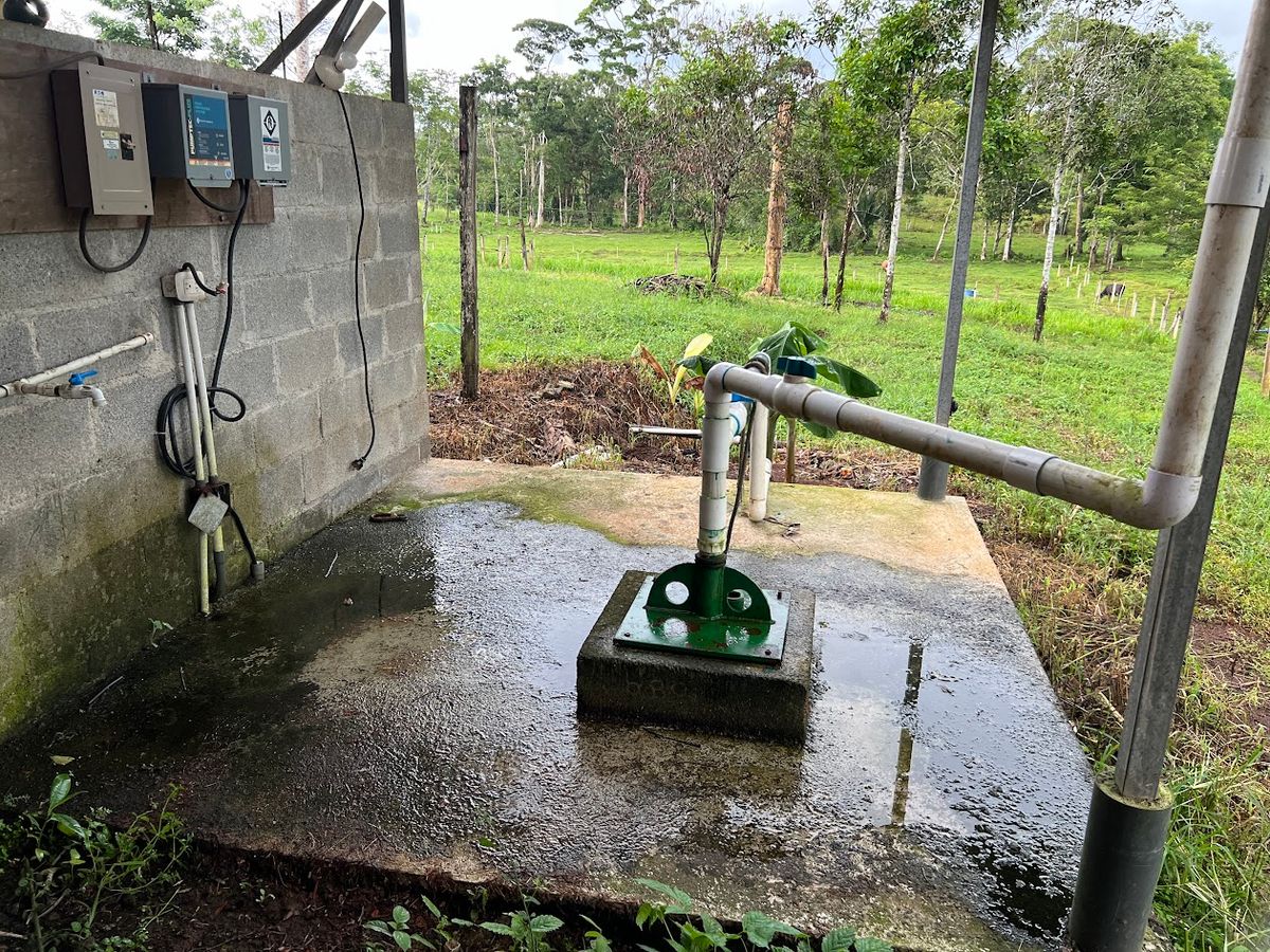 7-Hectare Self-Sufficient Dairy Farm and Cabin in Los Chiles