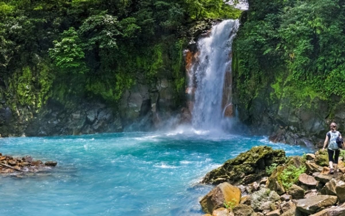 rio celeste de Costa Rica