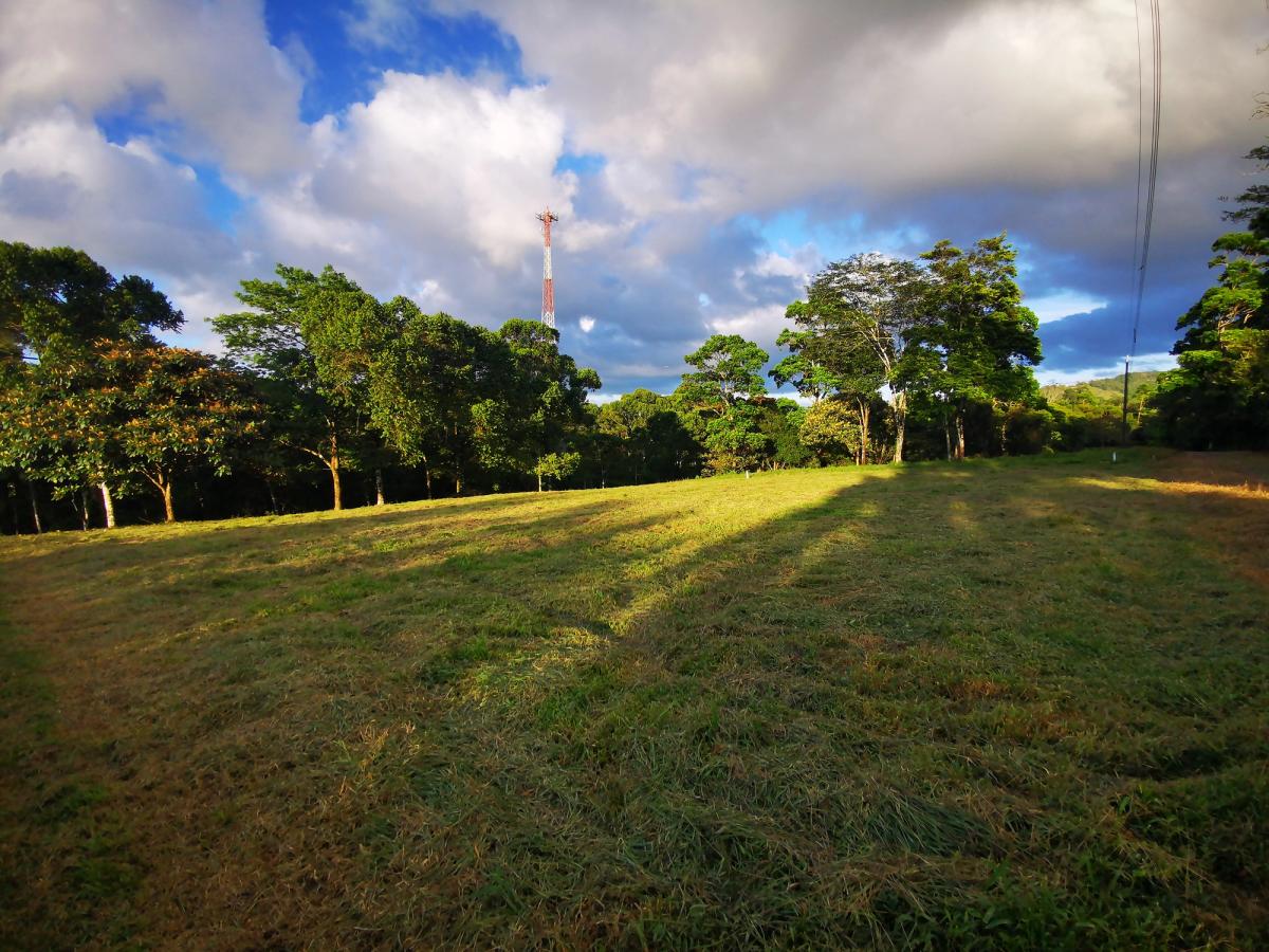 Quinta en la Tesalia de Ciudad Quesada: Privada y Financiada