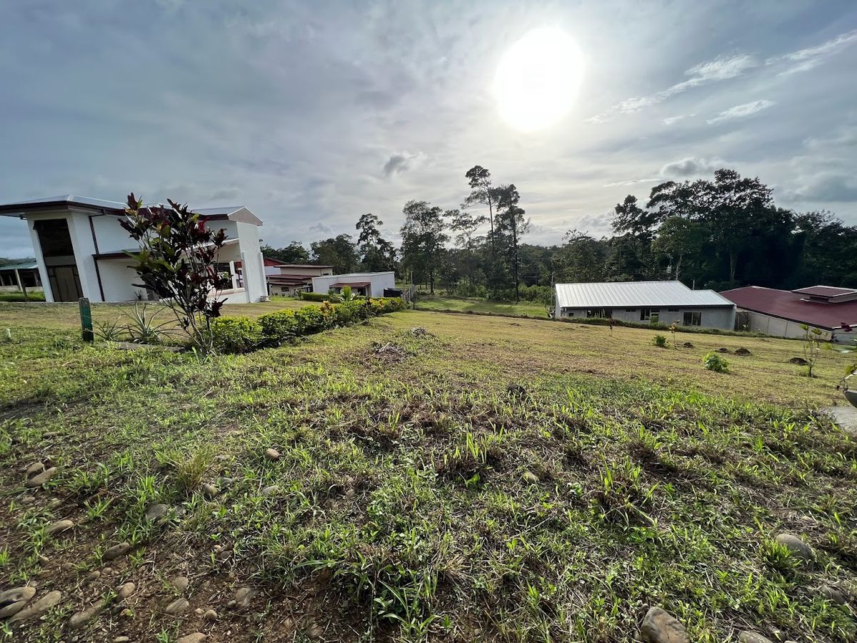 Residential Lot in Ciudad Quesada: Ideal for Apartments