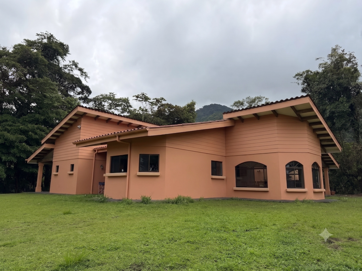 uxury Estate in La Fortuna: Waterfall Views & Mountain Sanctuary
