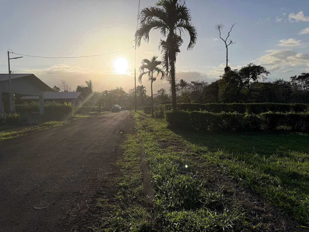 Lote de 400 metros cuadrados en Florencia de San Carlos