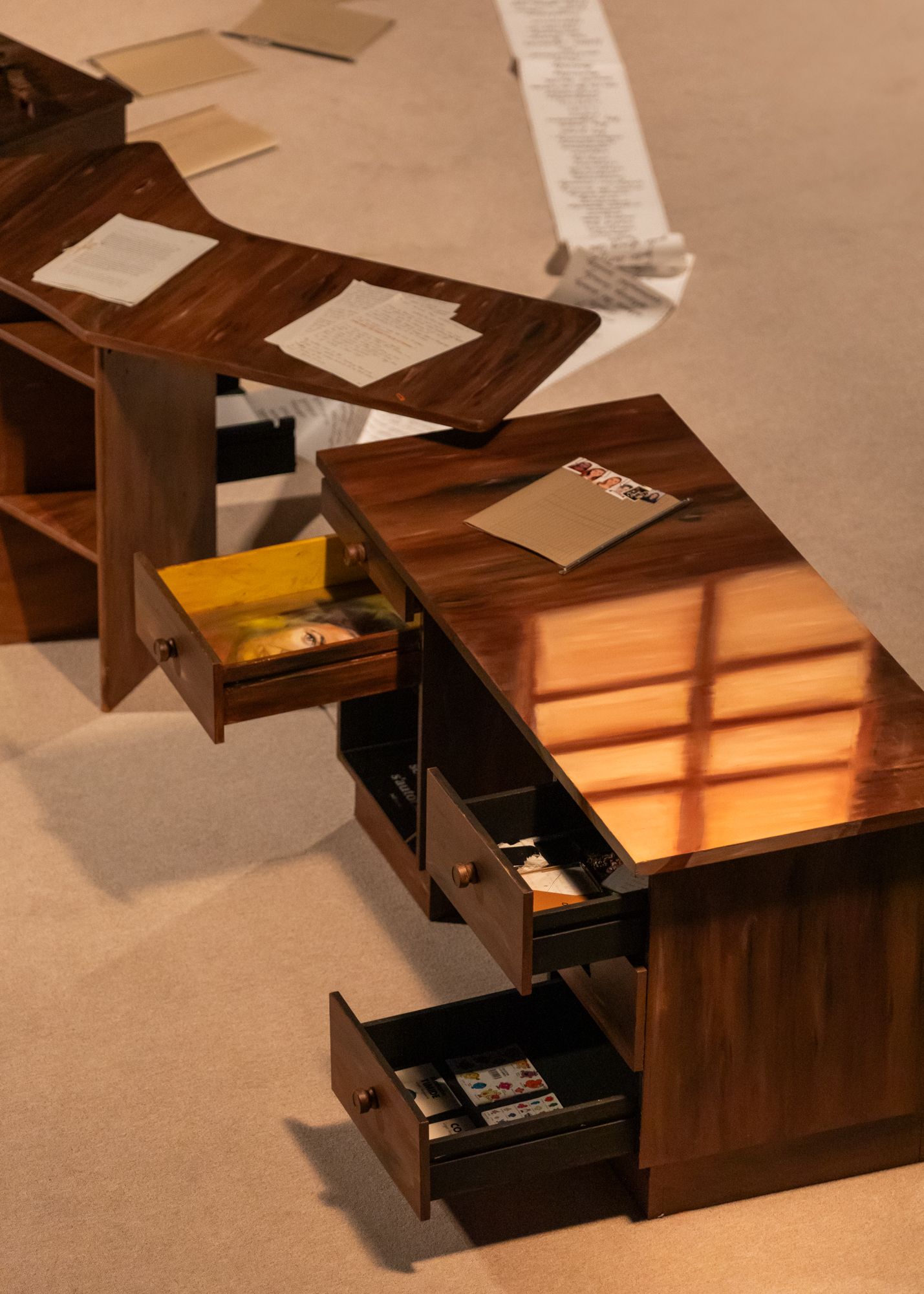 A DESK OF ONE’S OWN - Aurore Mesot