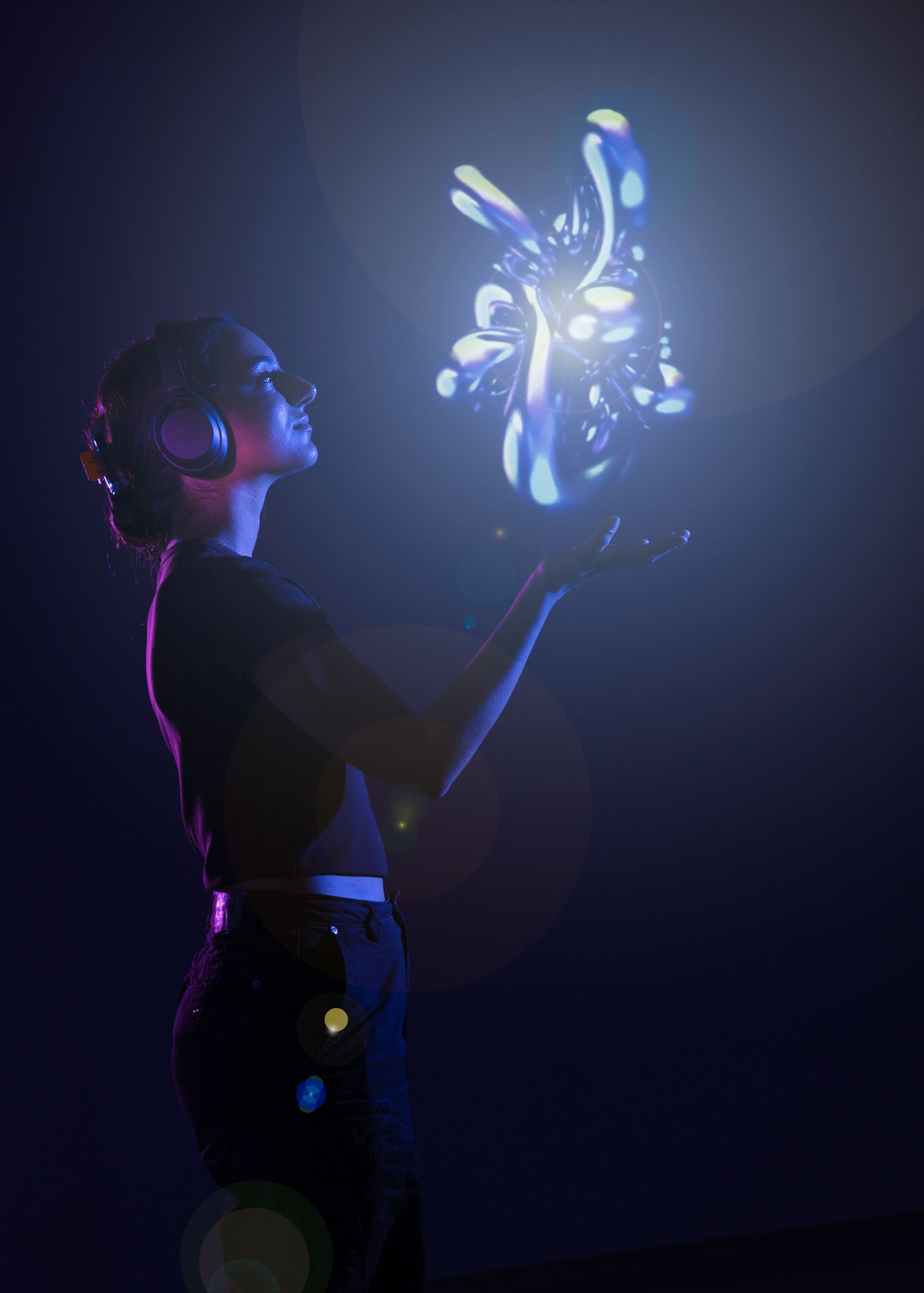 Digging in the stream - Leyla Benkais