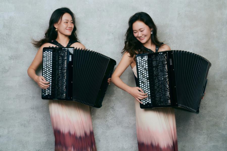Twin sisters Wanchen & Wanxu Zhao of Gemini Duo