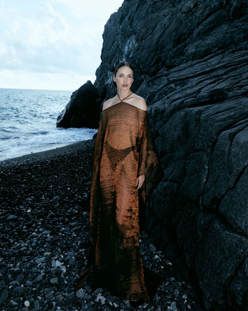 carmen pedaru for Tallermarmo, image 9 of 12