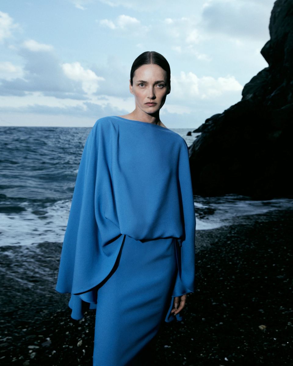 carmen pedaru for Tallermarmo, image 3 of 12