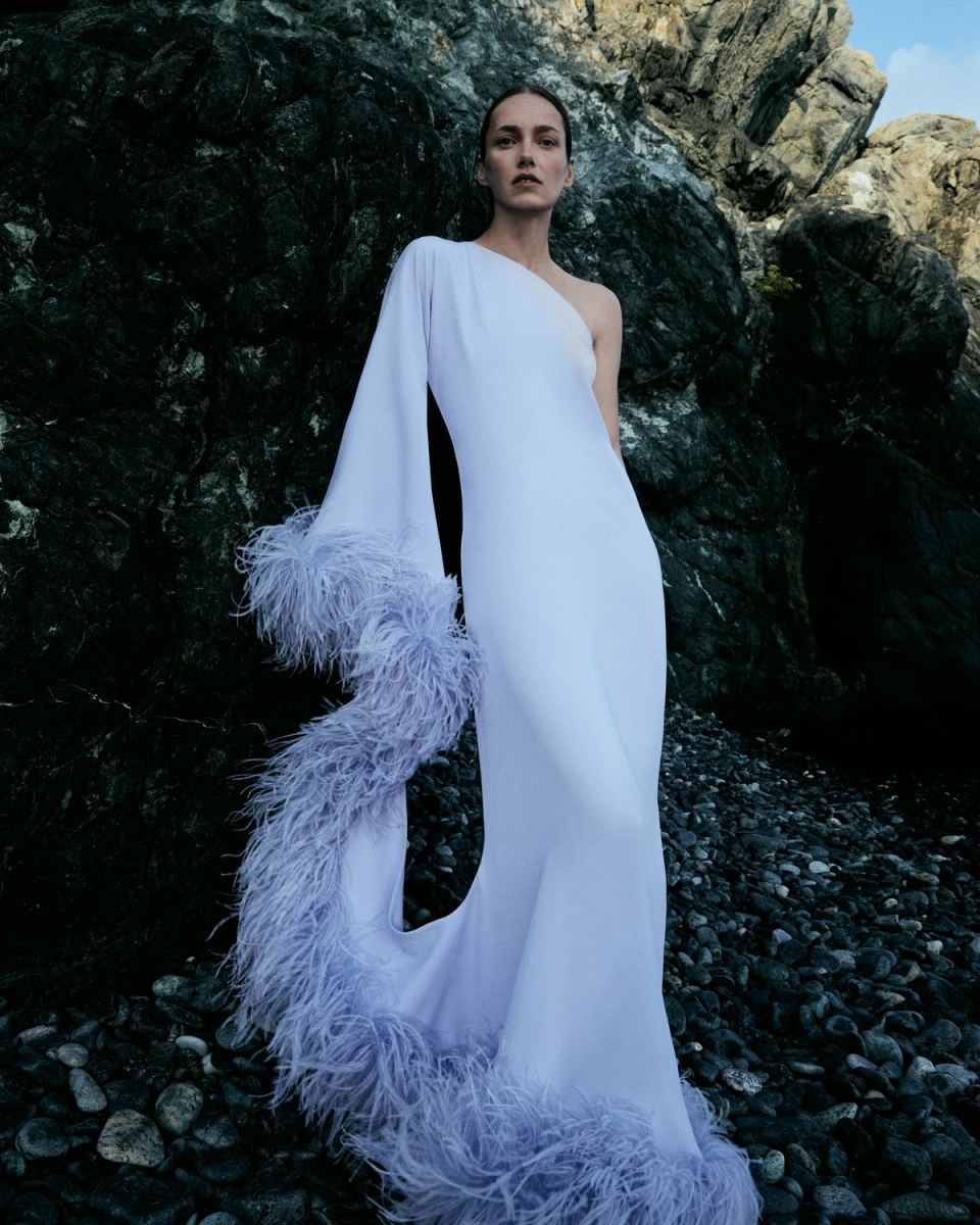 carmen pedaru for Tallermarmo, image 10 of 12