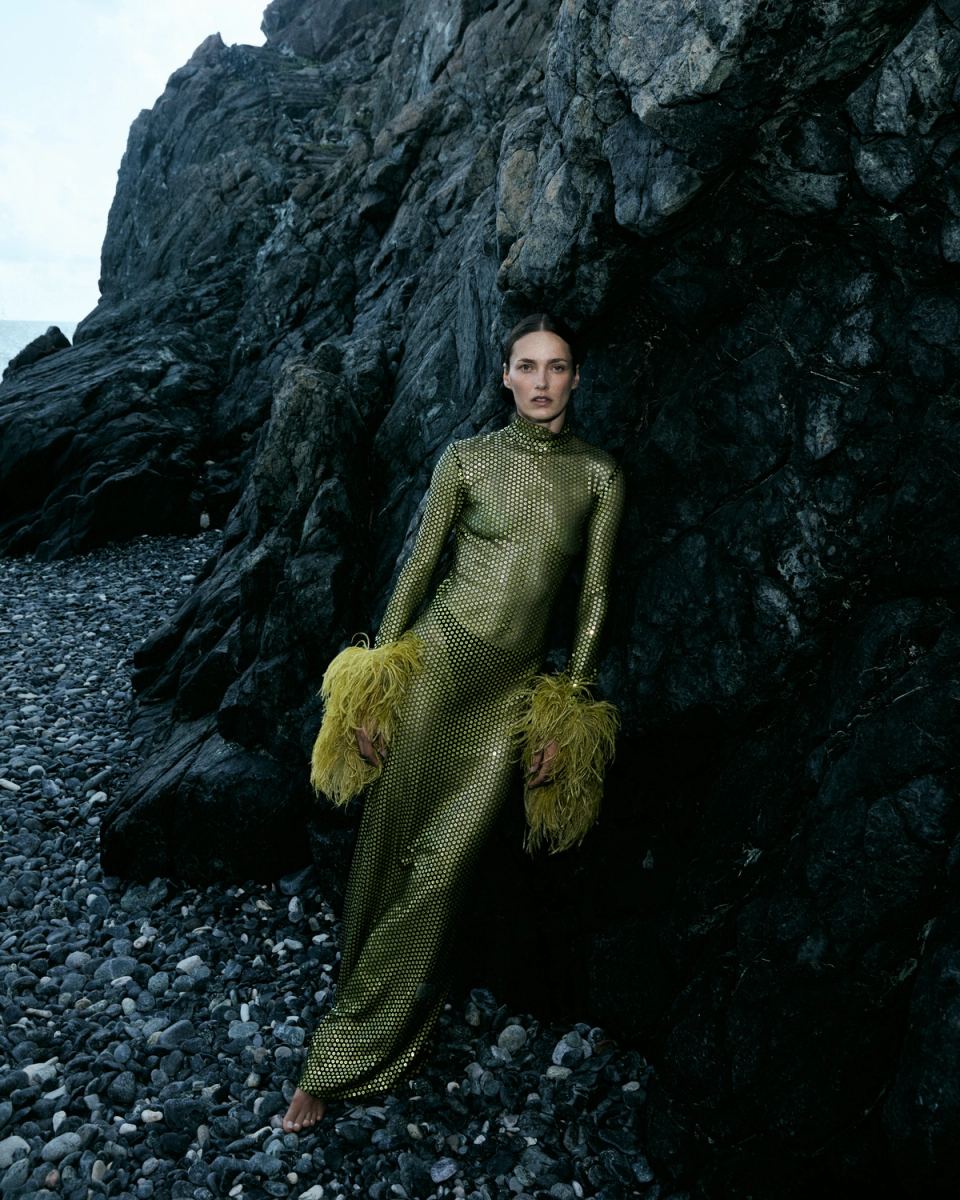 carmen pedaru for Tallermarmo, image 8 of 12