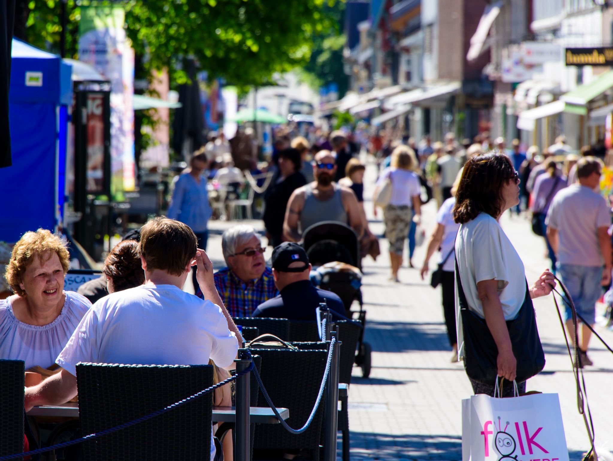 Buzzing life in the pedestrian street