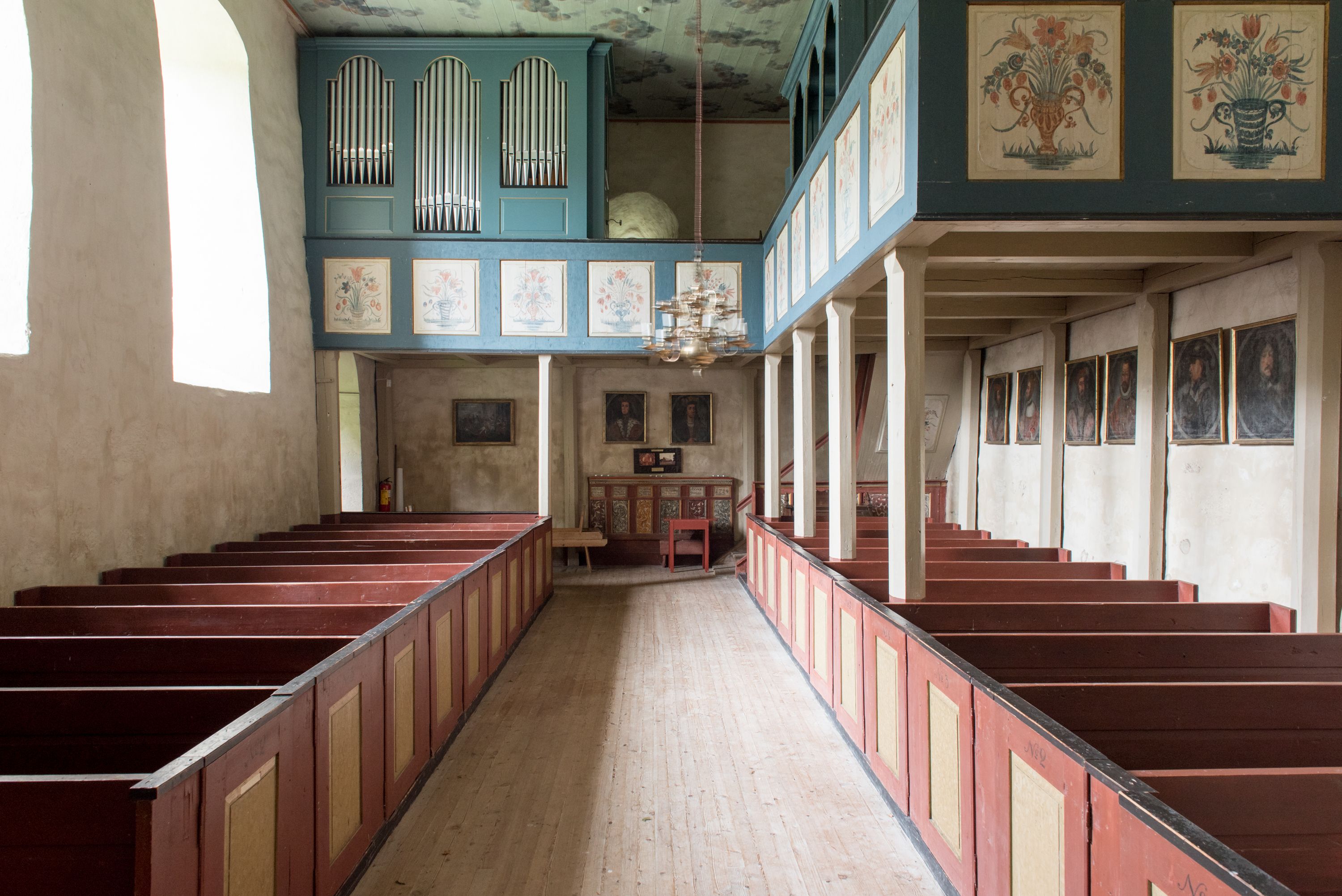 Interiør, Kviteseid gamle steinkyrkje
