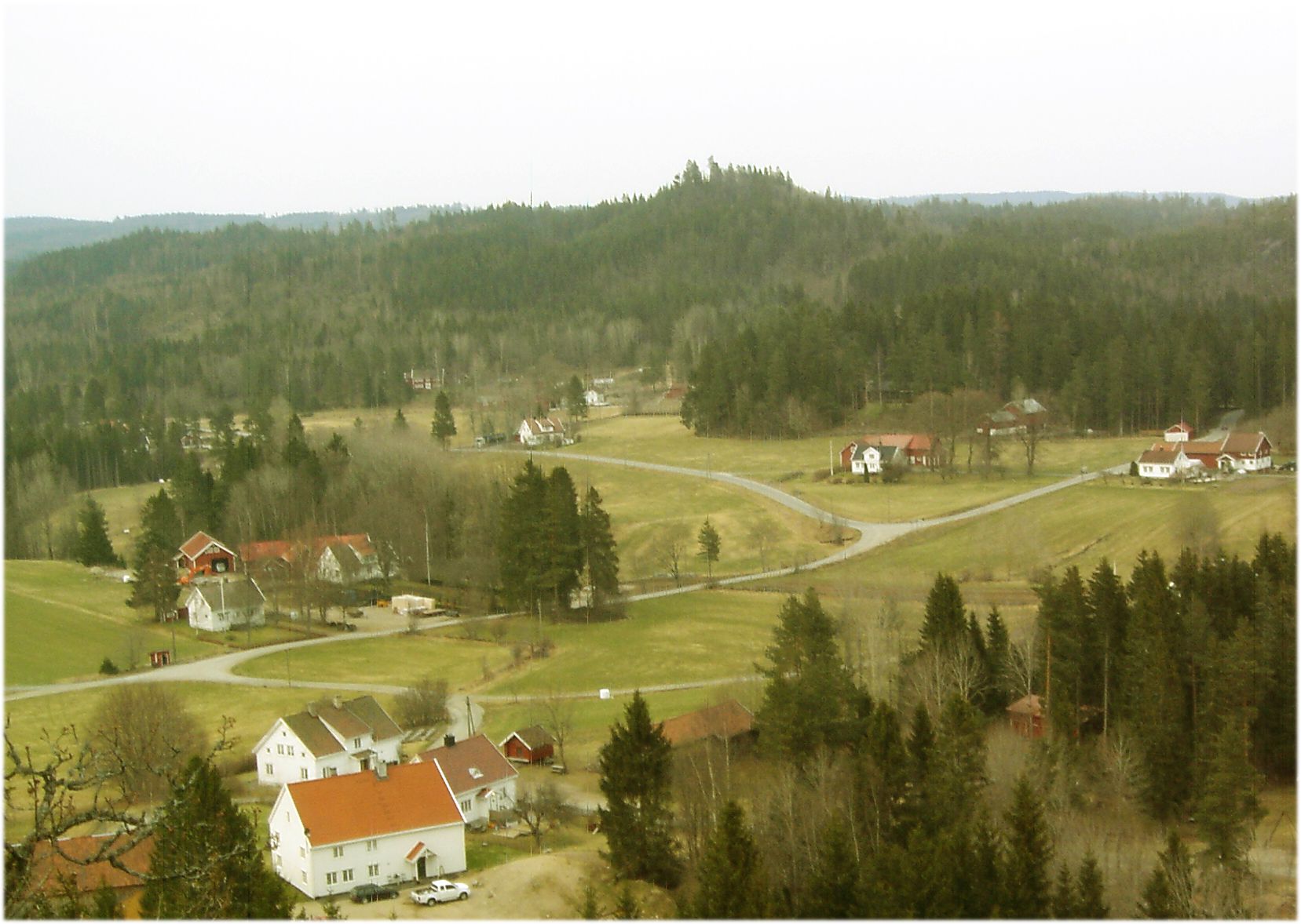 Tveide fra sørvest april 2010