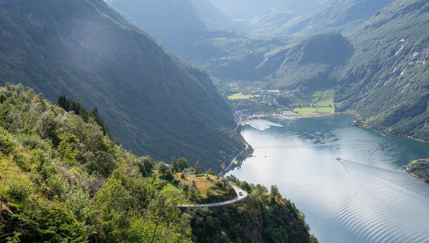 Geiranger sett fra Ørnesvingen.