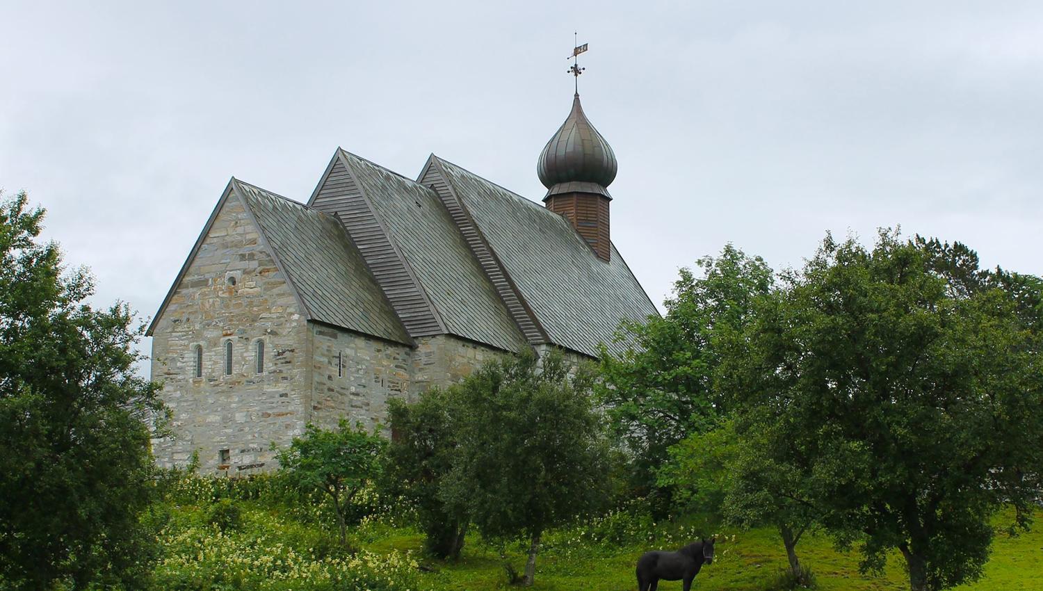 Dønnes Kirke