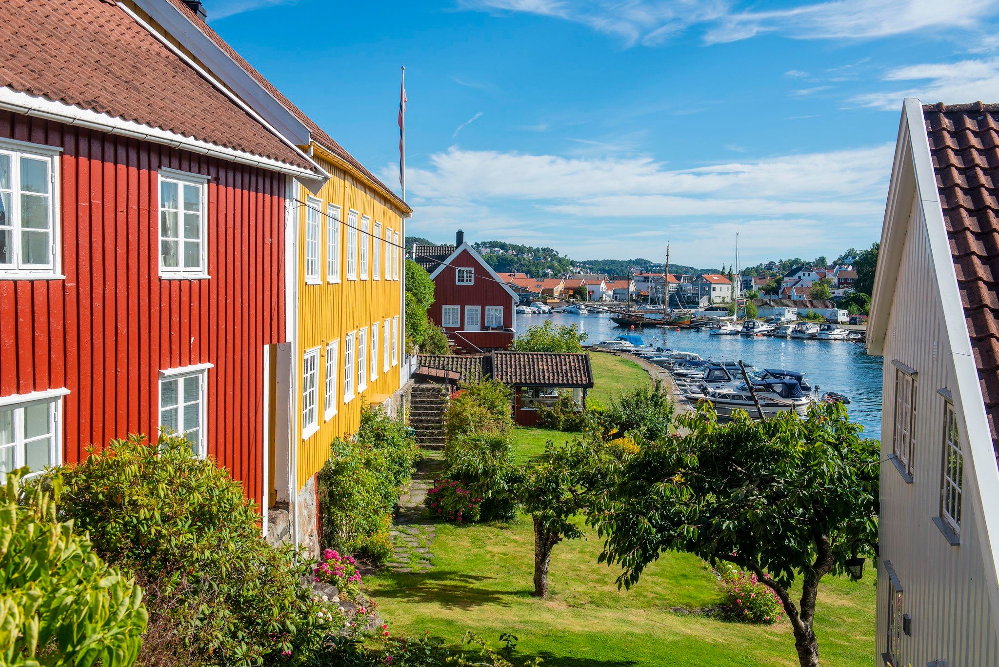 Velstelte hus og fasader i Kolbjørnsvik - Hisøy i Arendal