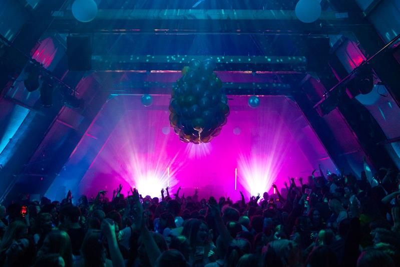 concert inside SALT with many guests