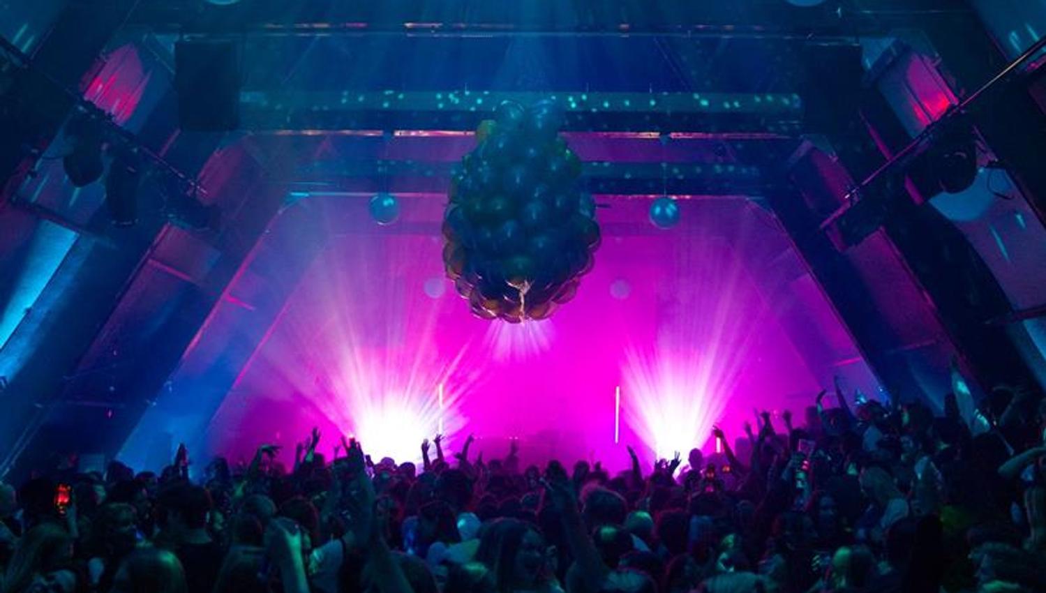 concert inside SALT with many guests