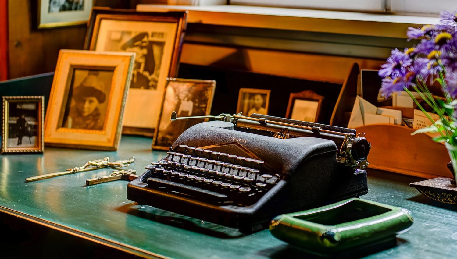 Gammel skrivemaskin på Bjerkebæk