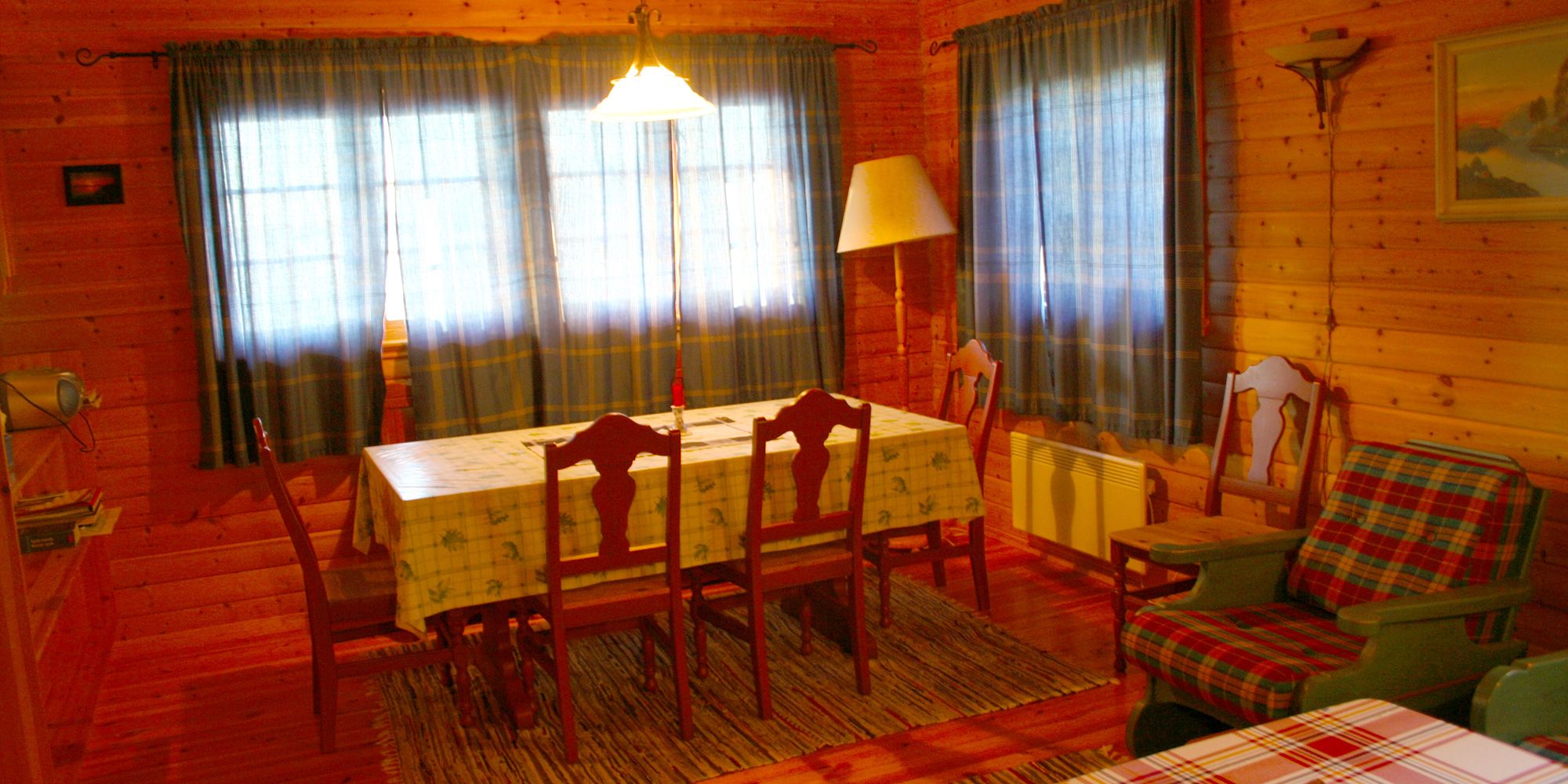 Skarnsundet Hytte: spiseområdet