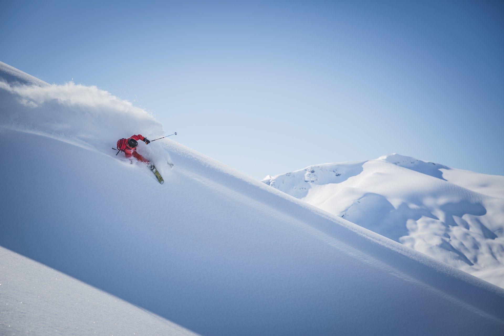 Skikjøring i pudder.