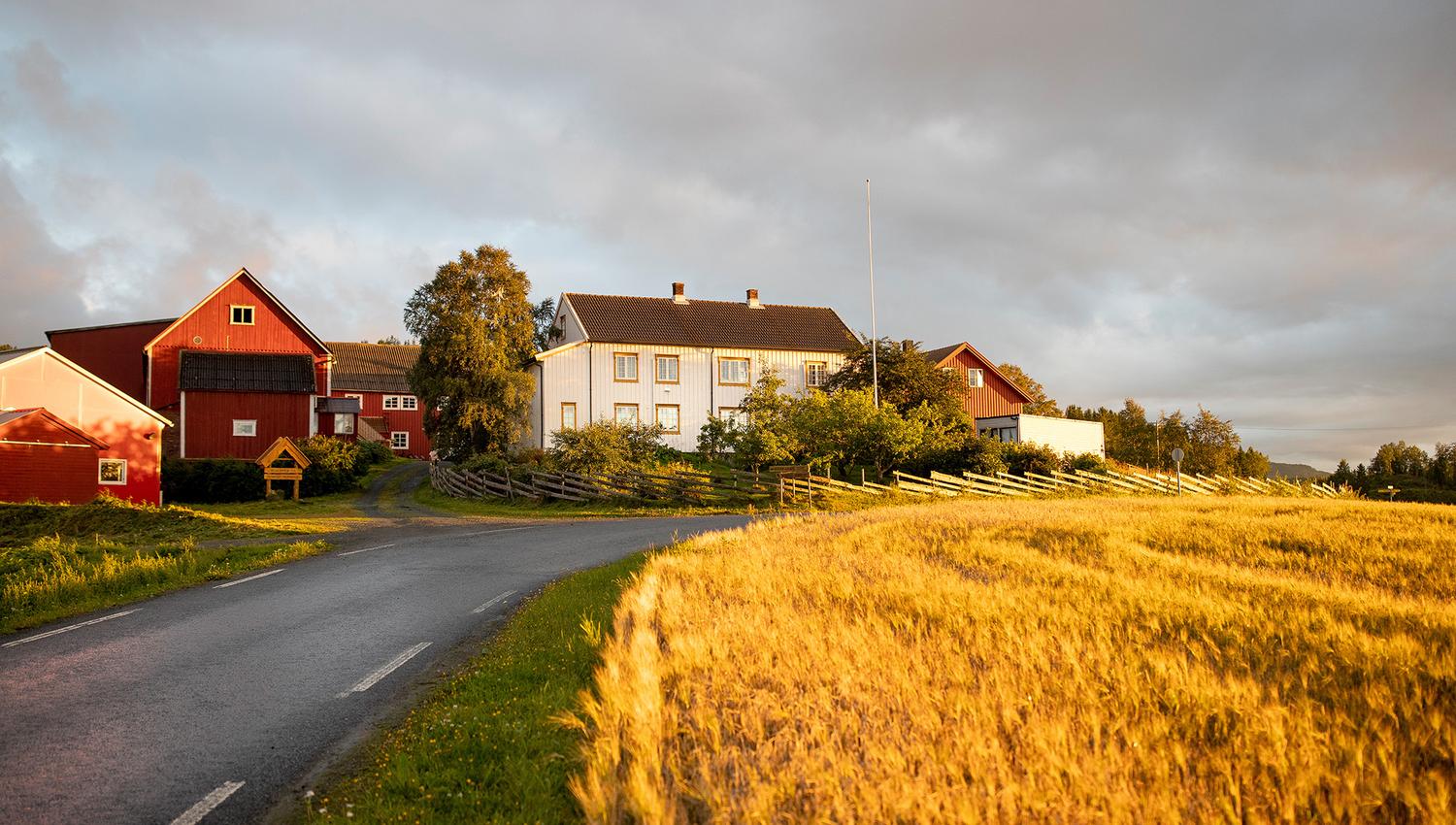 Munkeby Herberge sett på avstand