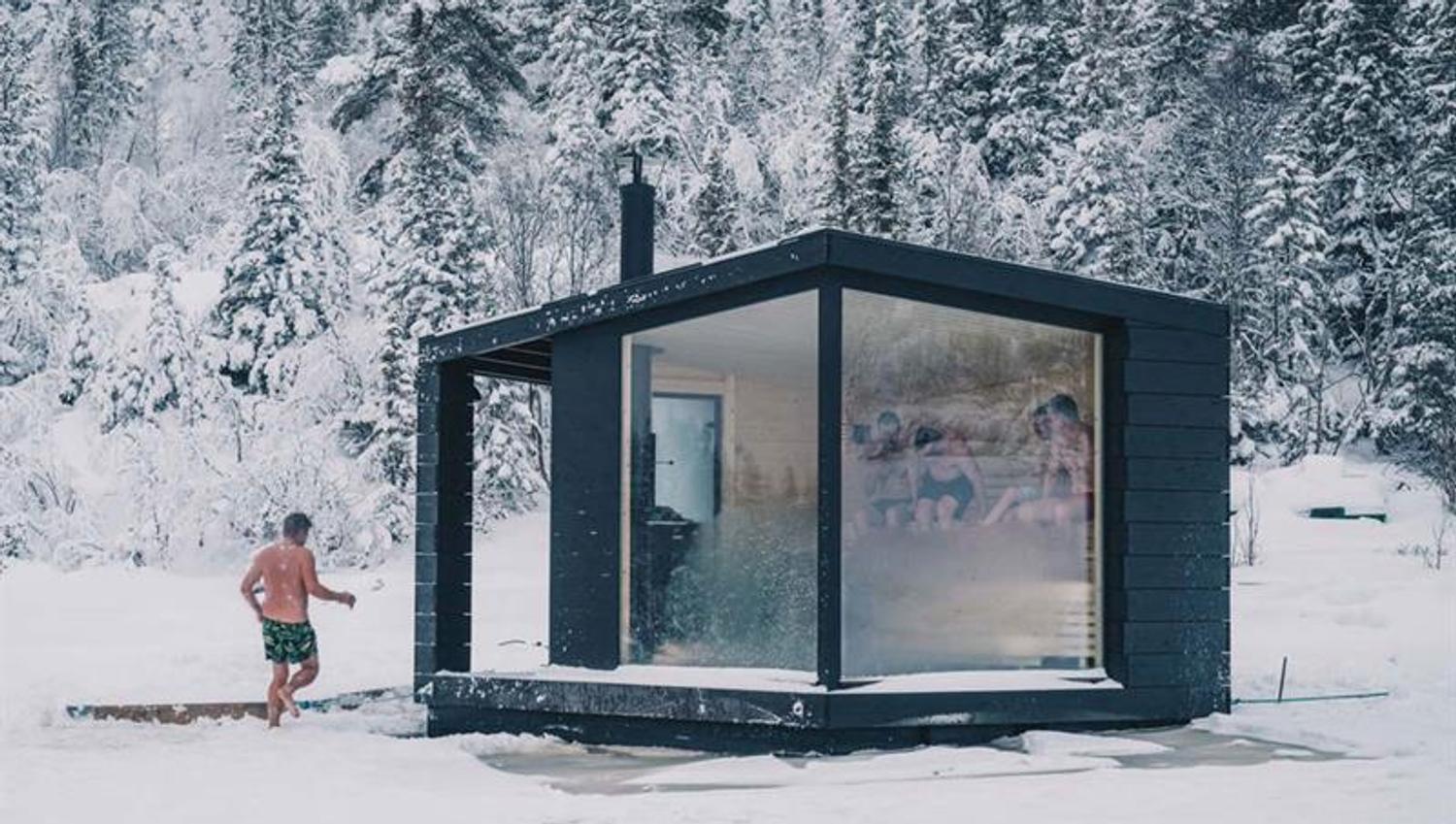 To flytende sauna er sjøsatt på Gausta. De ligger vakkert til på Kvitåvatn med utsikt mot Gaustatoppen.
