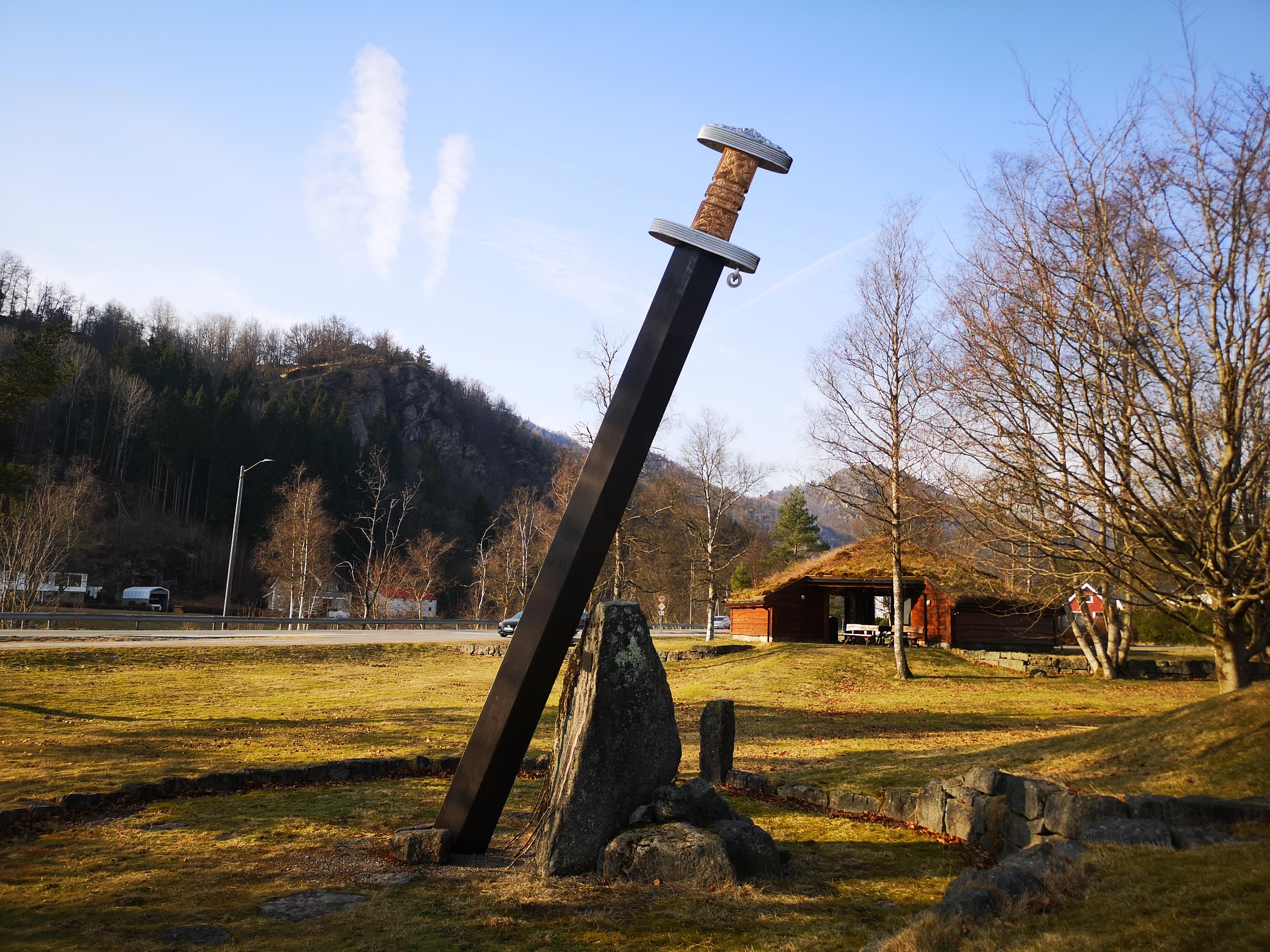 Snartemosverdet / Bautaparken