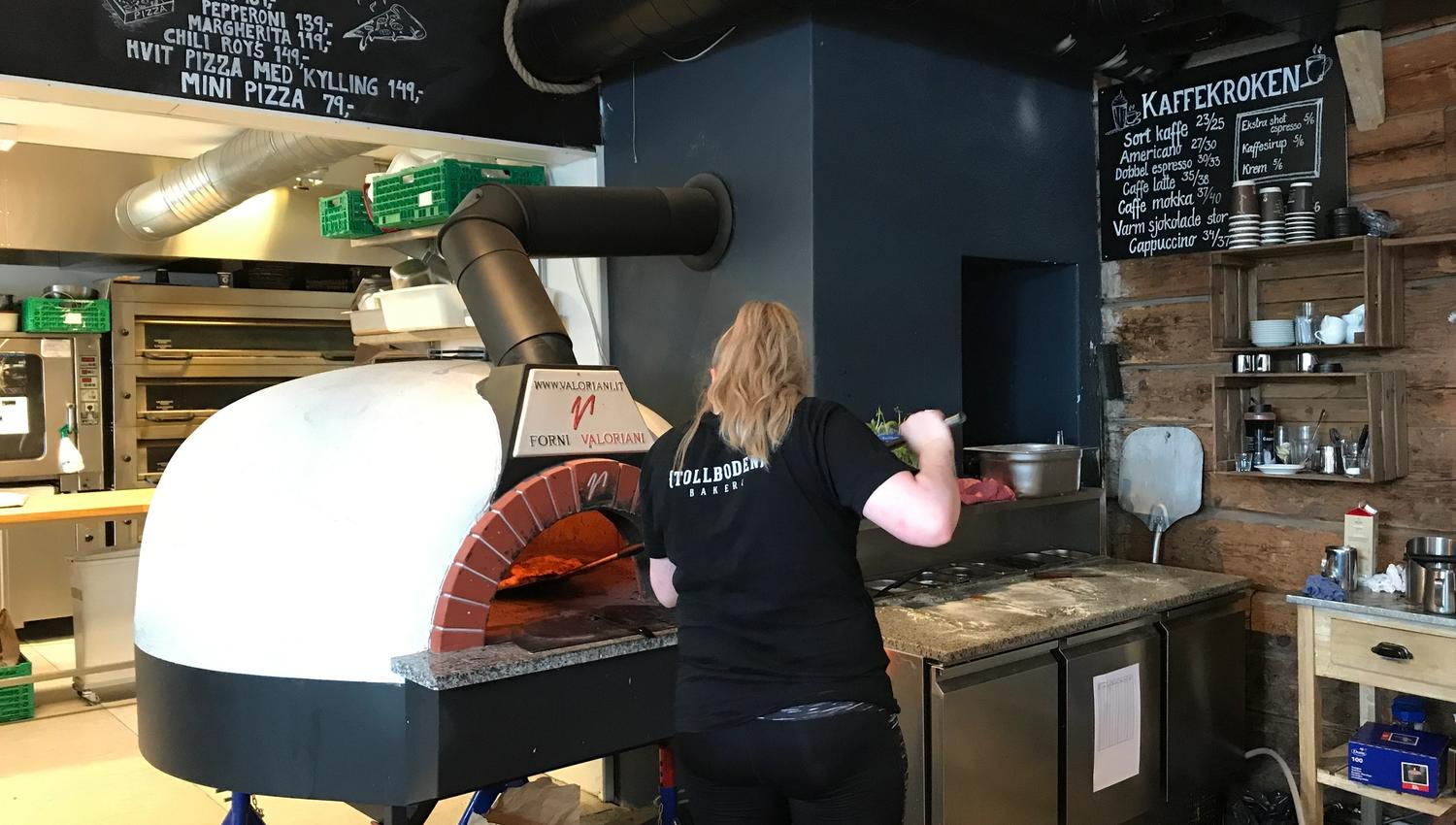 Flekkefjord-Tollboden-bakeri-oven-pizza-Norway