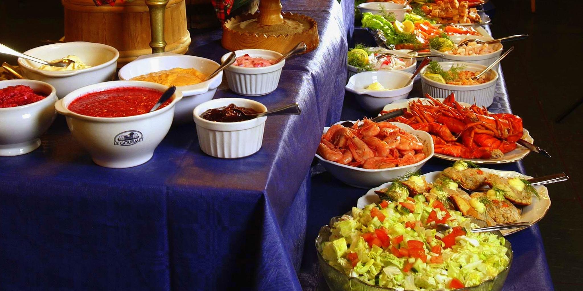 Buffetbord på Rødungstøl Høyfjellshotell