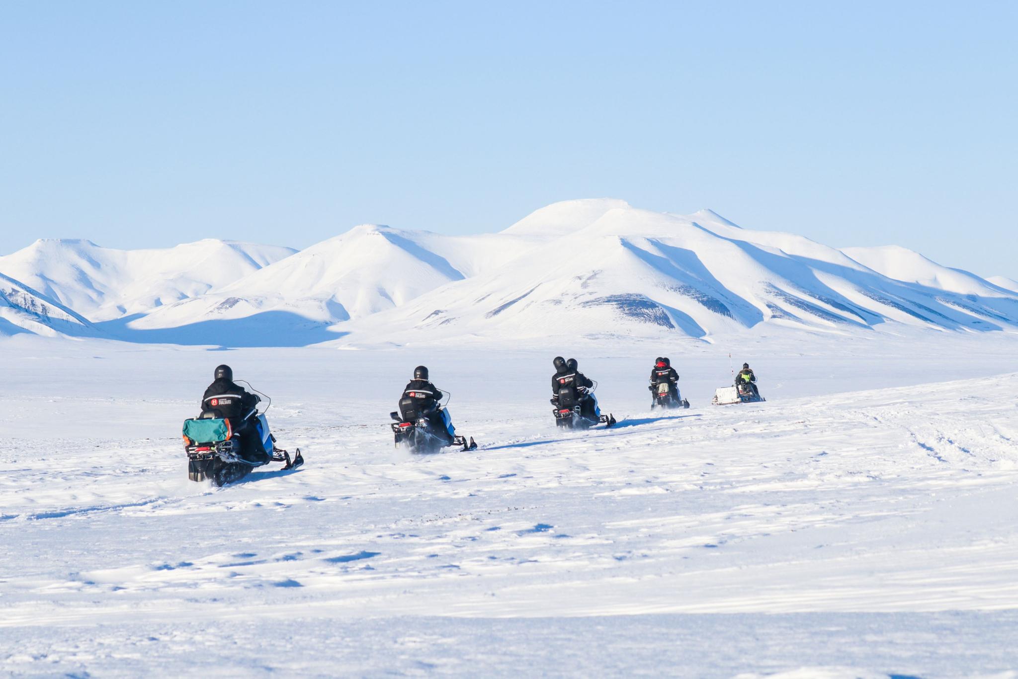 Van Mijenfjorden Snowmobile Safari - Hurtigruten Svalbard