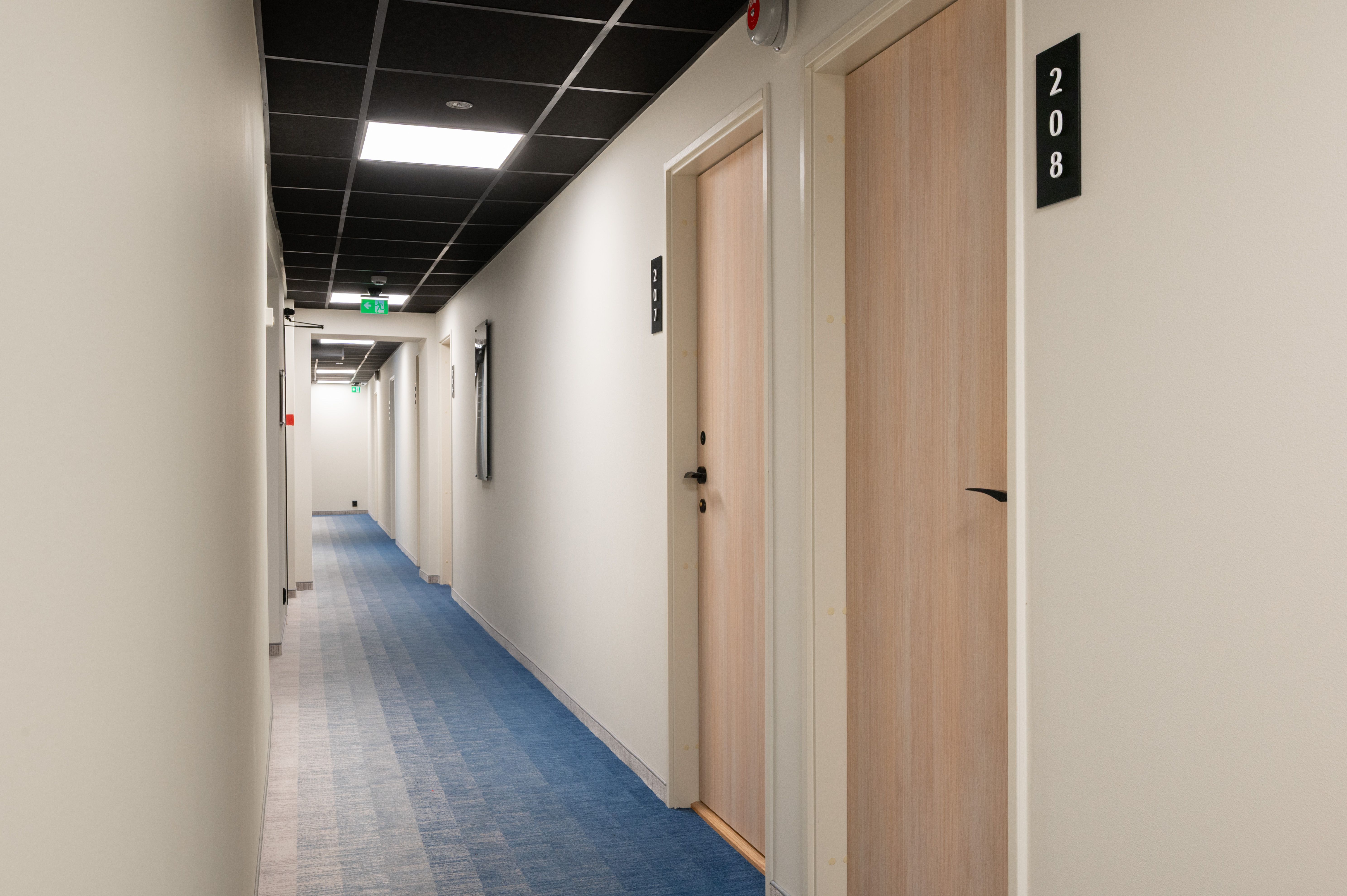 BREEZE Hotel Victoria