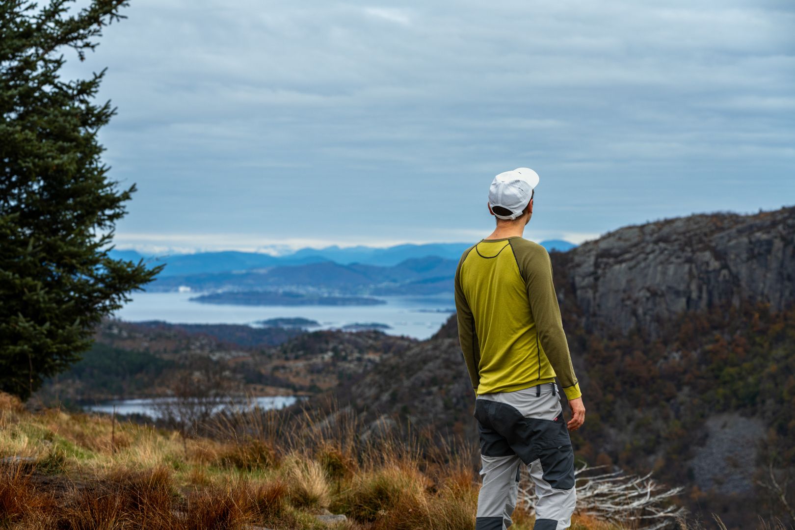 Several viewing points along the hike