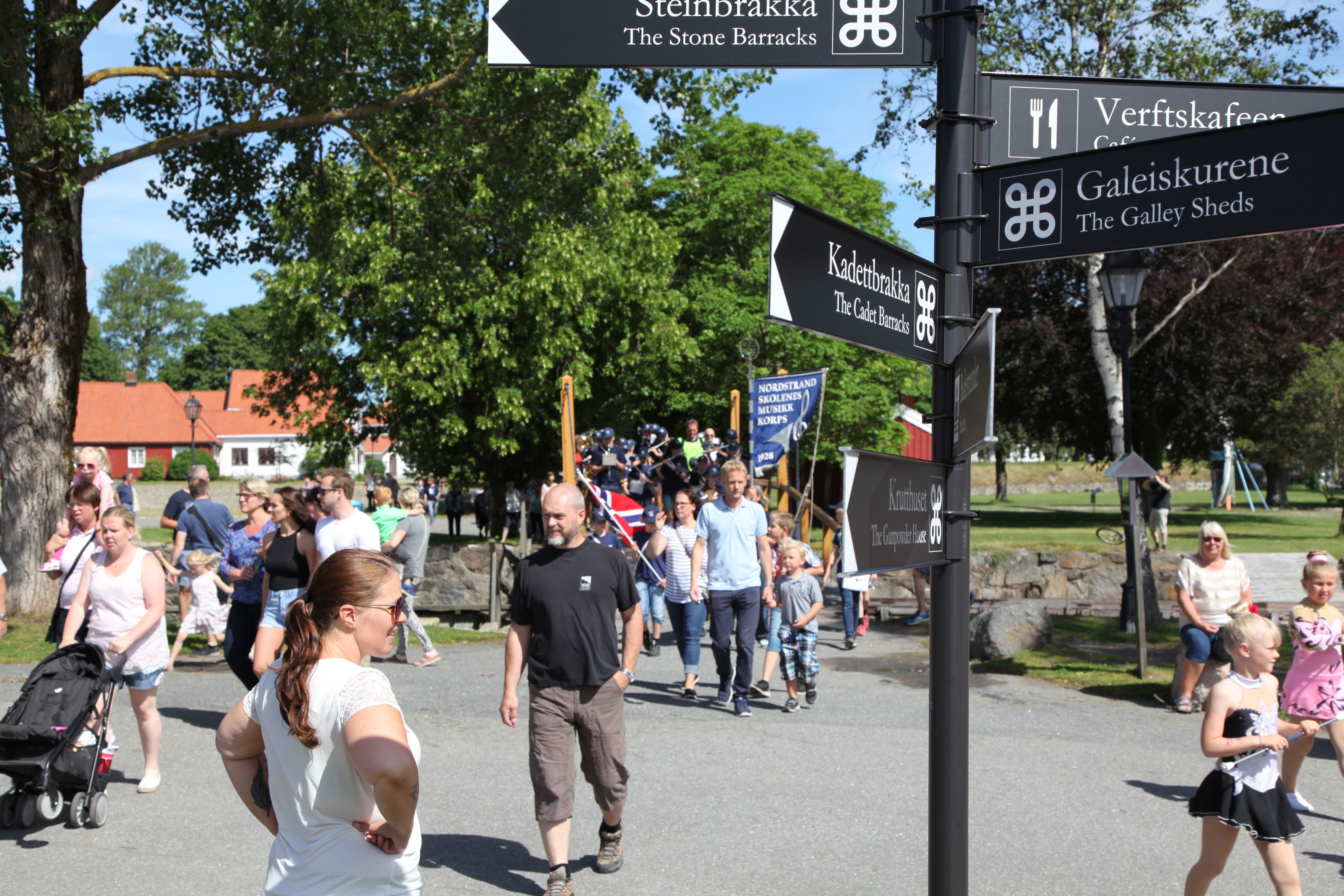 Mennesker på Fredriksvern Verft