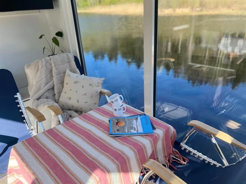 sitteplass på husbåten
