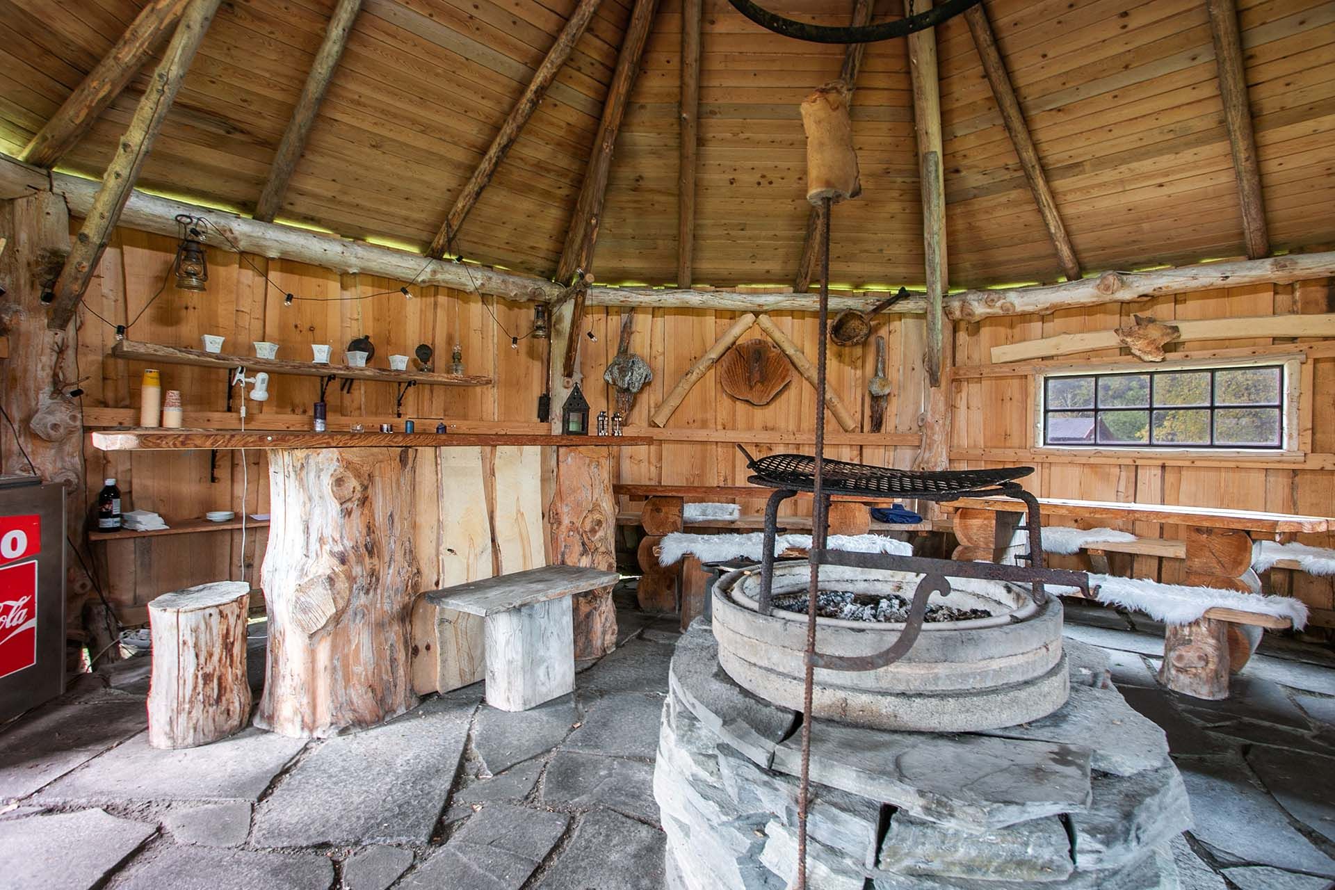 Eldhytta - grillhytta innvendig