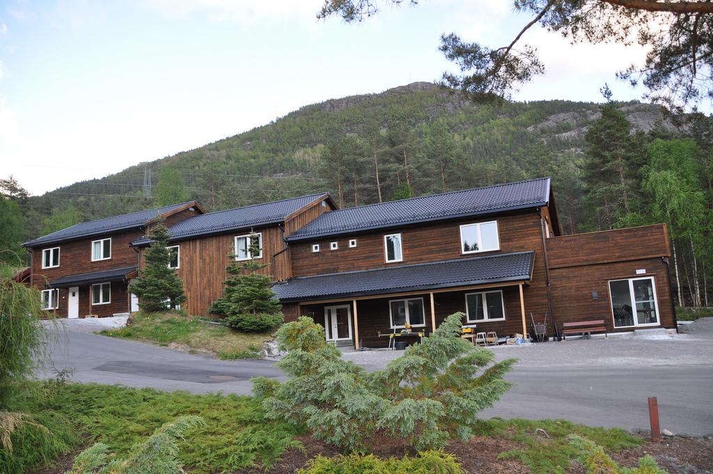 Tonstadli Ferie, Kurs og Misjonssenter