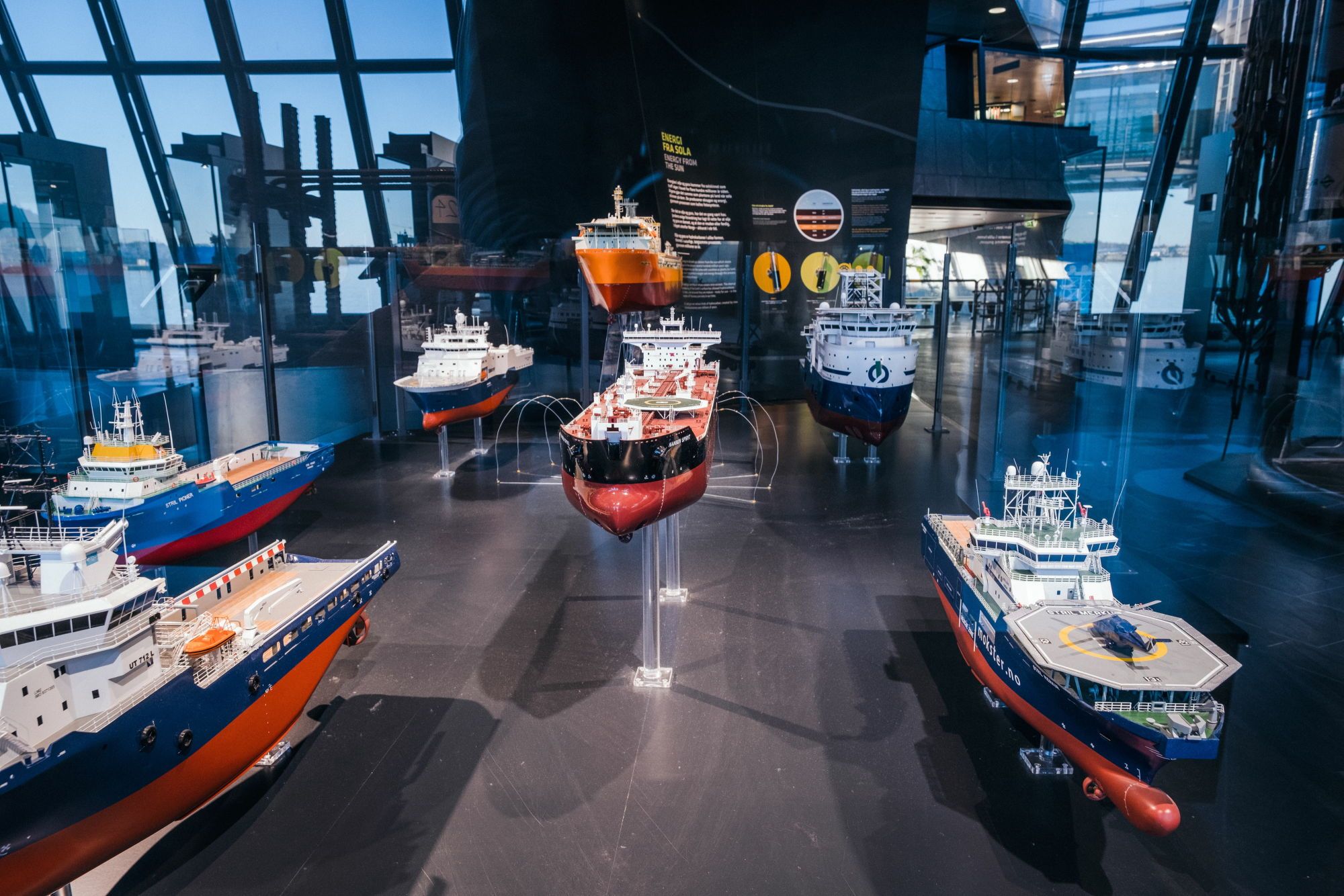 Bilde fra utstillingen i Norsk Oljemuseum