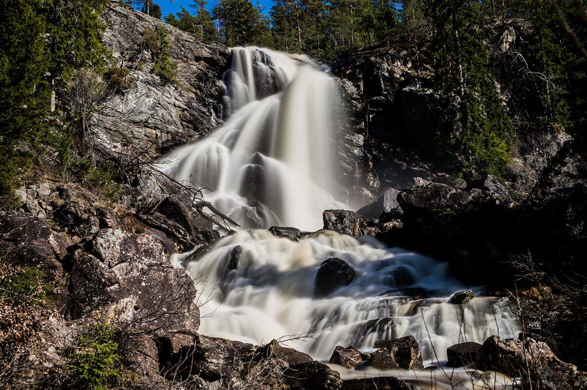 Grensefossen ved Holtet i Enningdalen, Halden