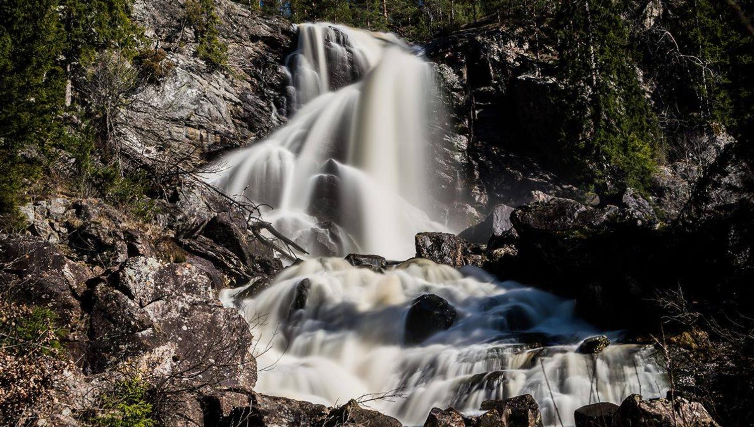 Grensefossen ved Holtet i Enningdalen, Halden