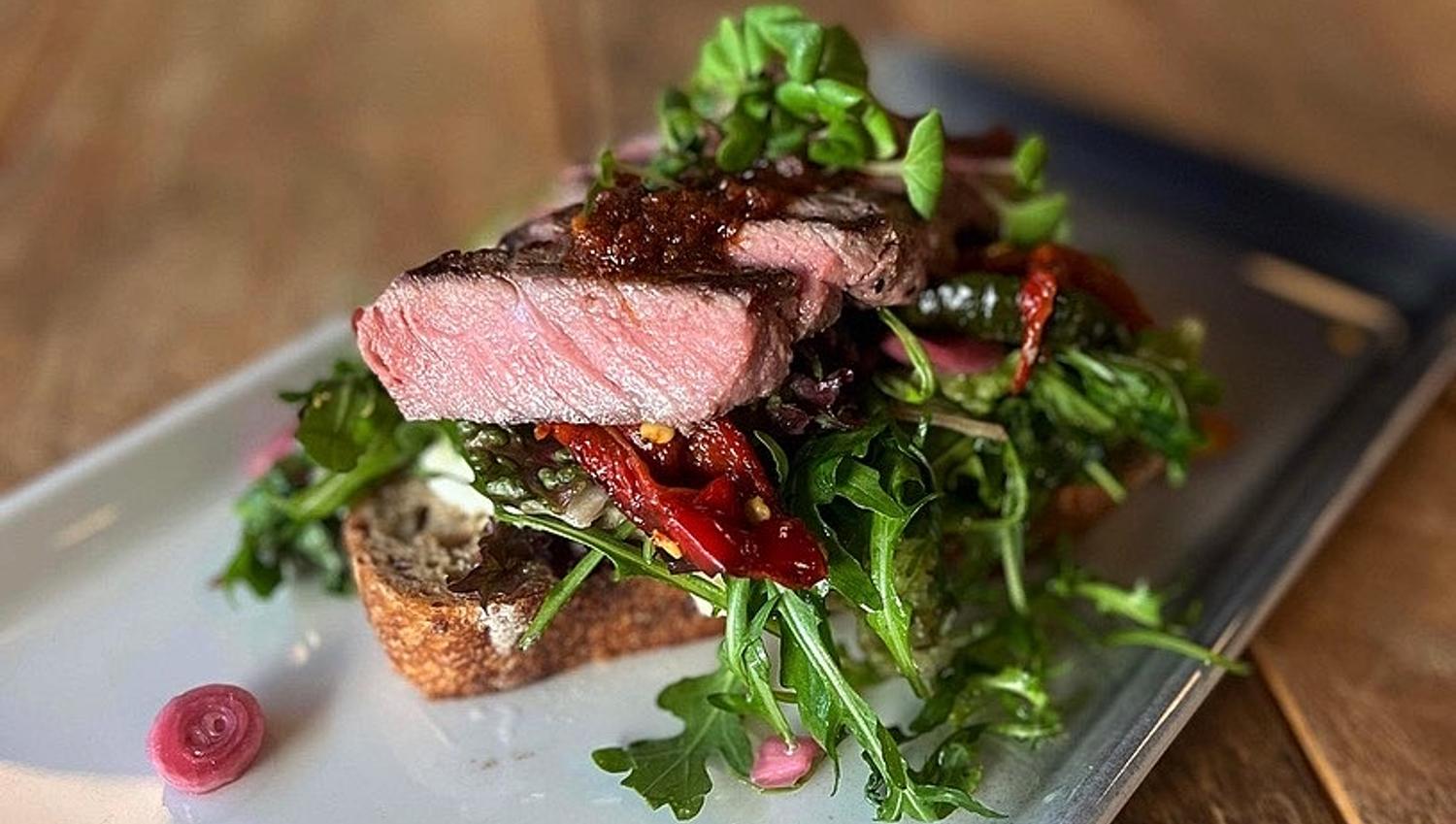 Smørbrød-biff hos Matfatet