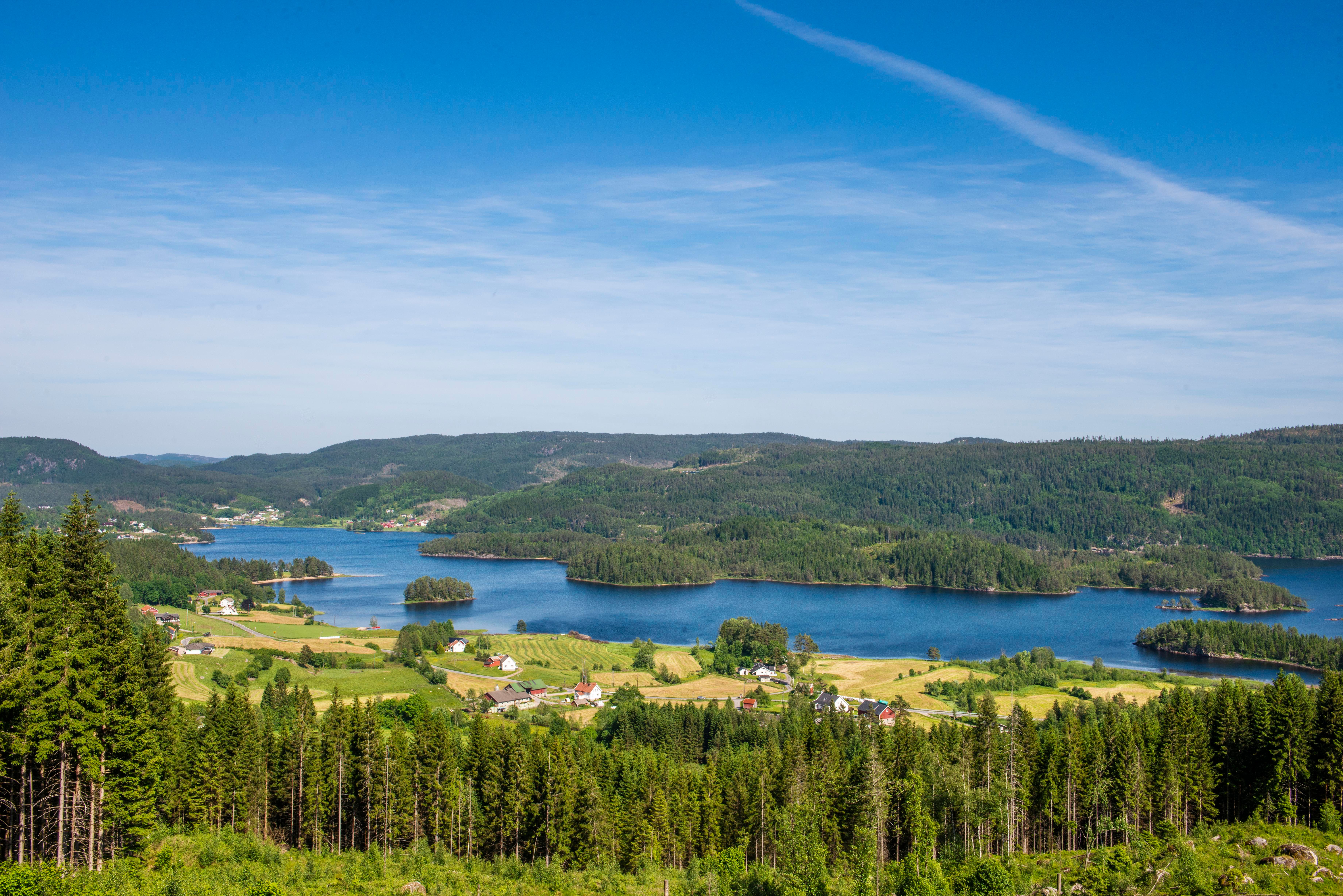 Utsikt Øvre Øydnevatn, Byremo Lyngdal