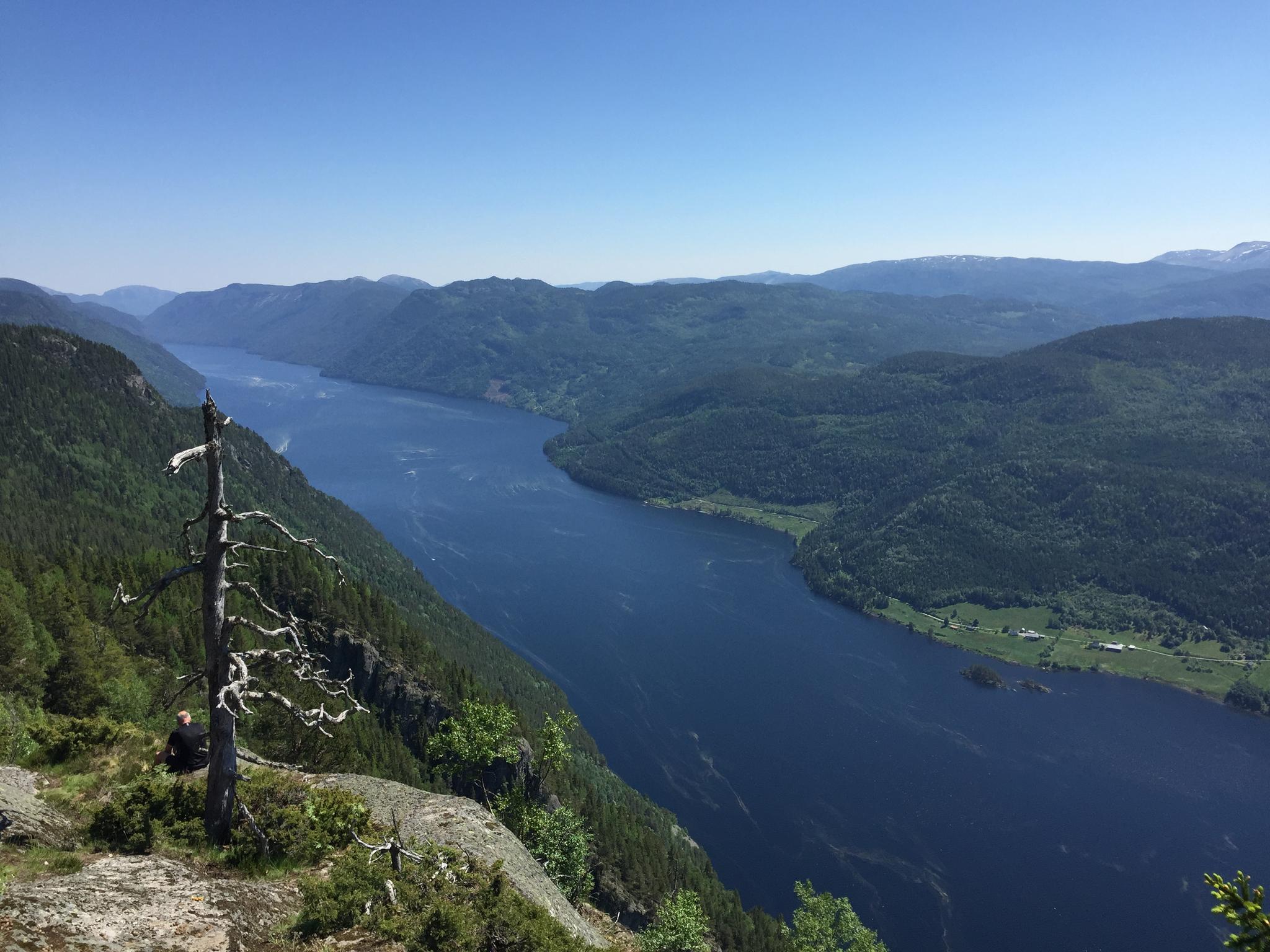 Gløstøylnuten på Lårdalstigen