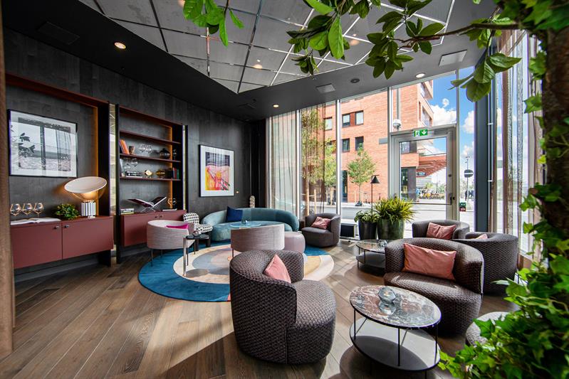 Warhol Lounge at Shutter Bar