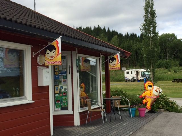 Resepsjonen ved Langnes Camping.