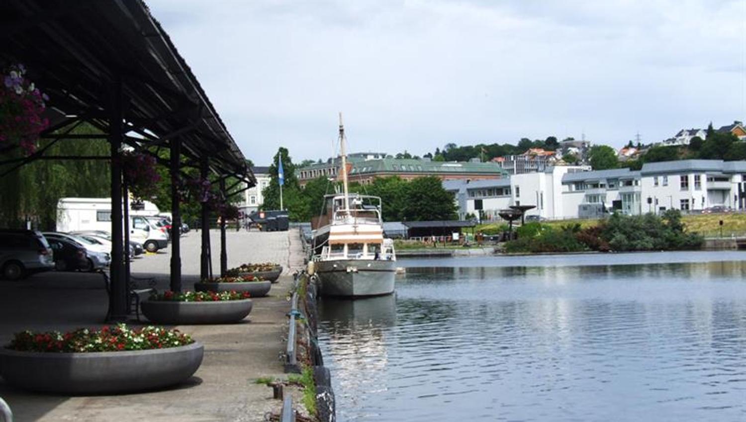 Hjellebrygga guest harbor in Skien