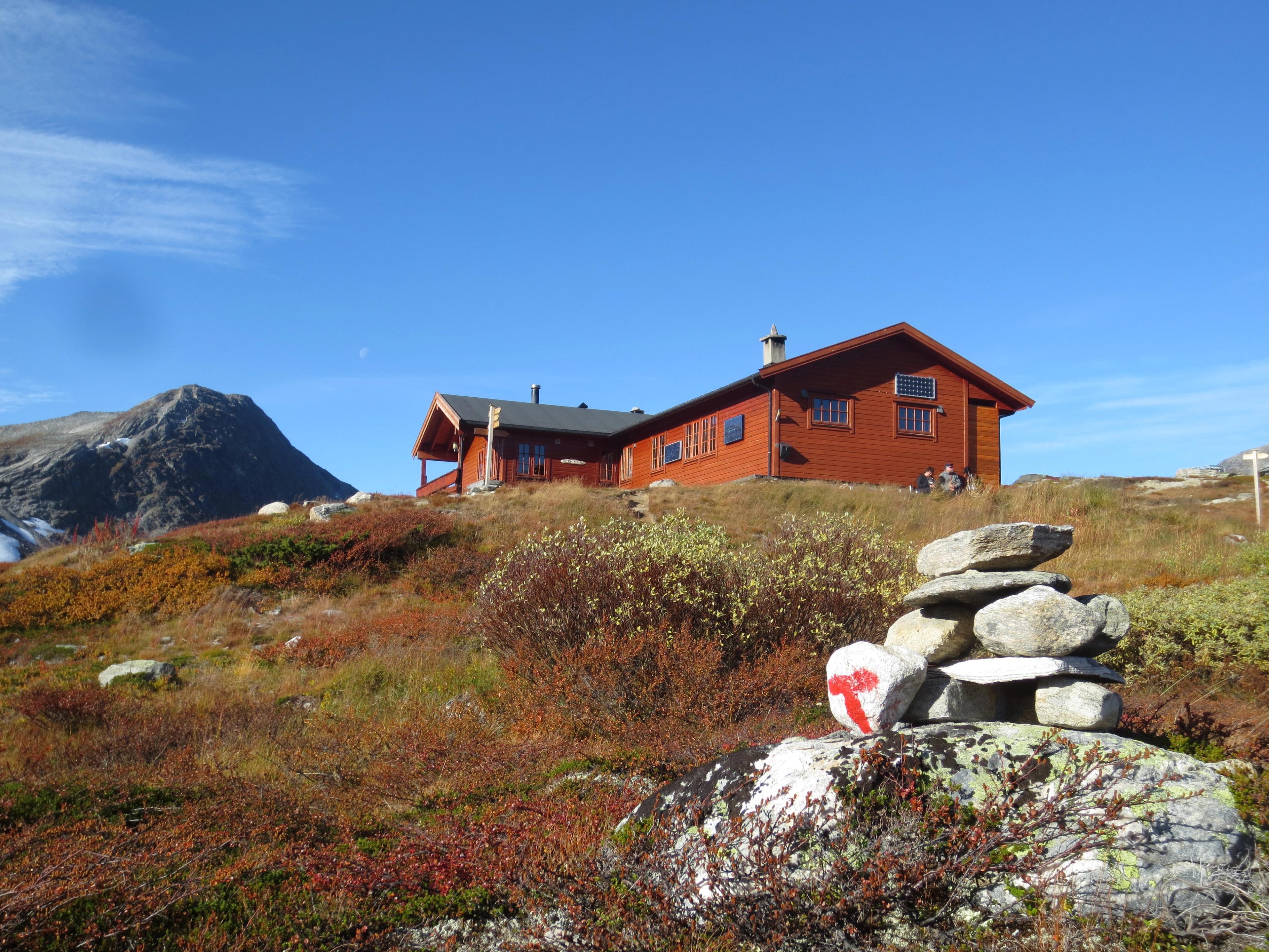 DNT Pyttbua mountain lodge